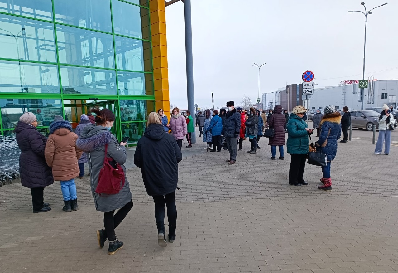 В "Мегаторге" и в "Глобусе" прошла эвакуация