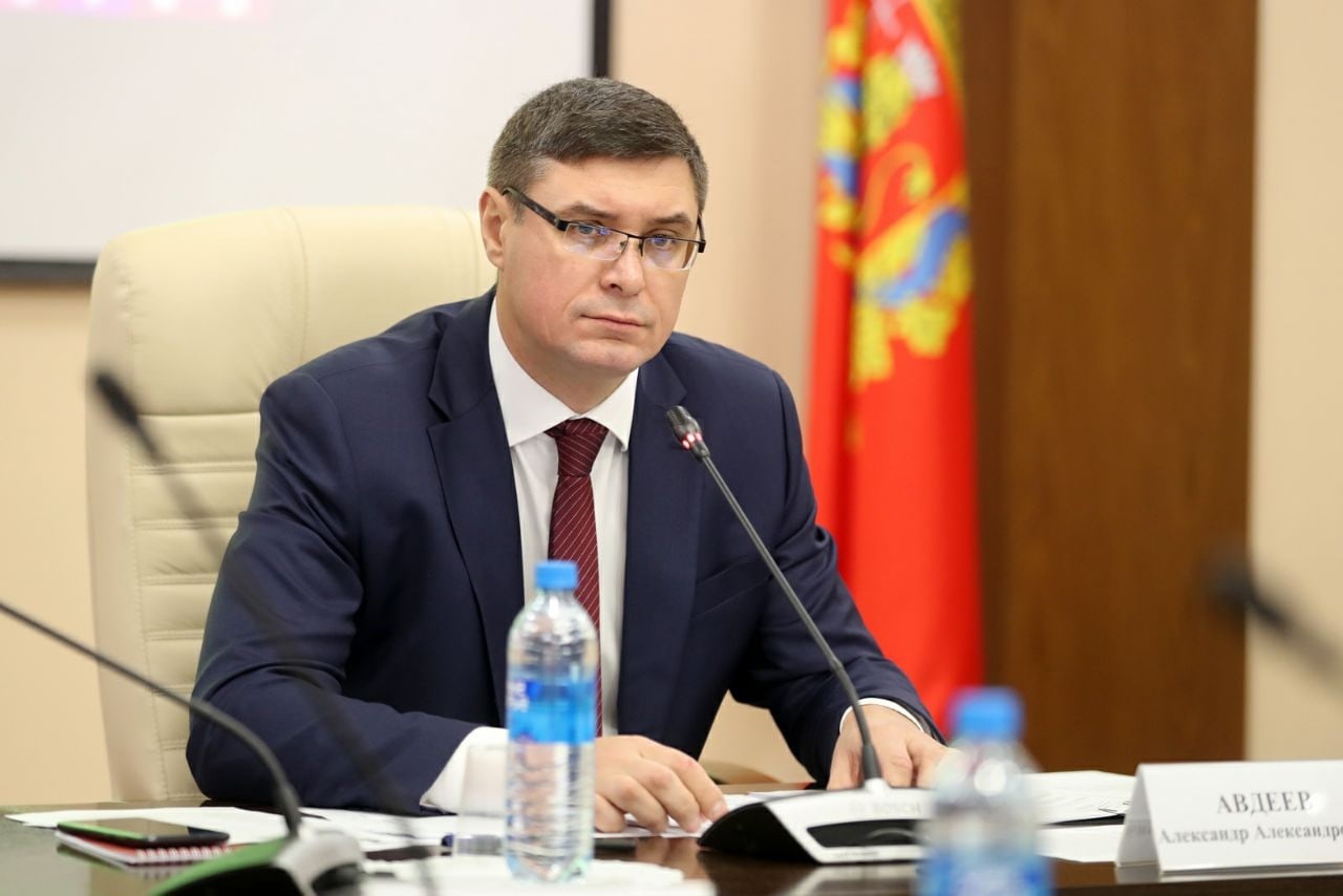 Александр Авдеев расположился в "хвосте" рейтинга губернаторов