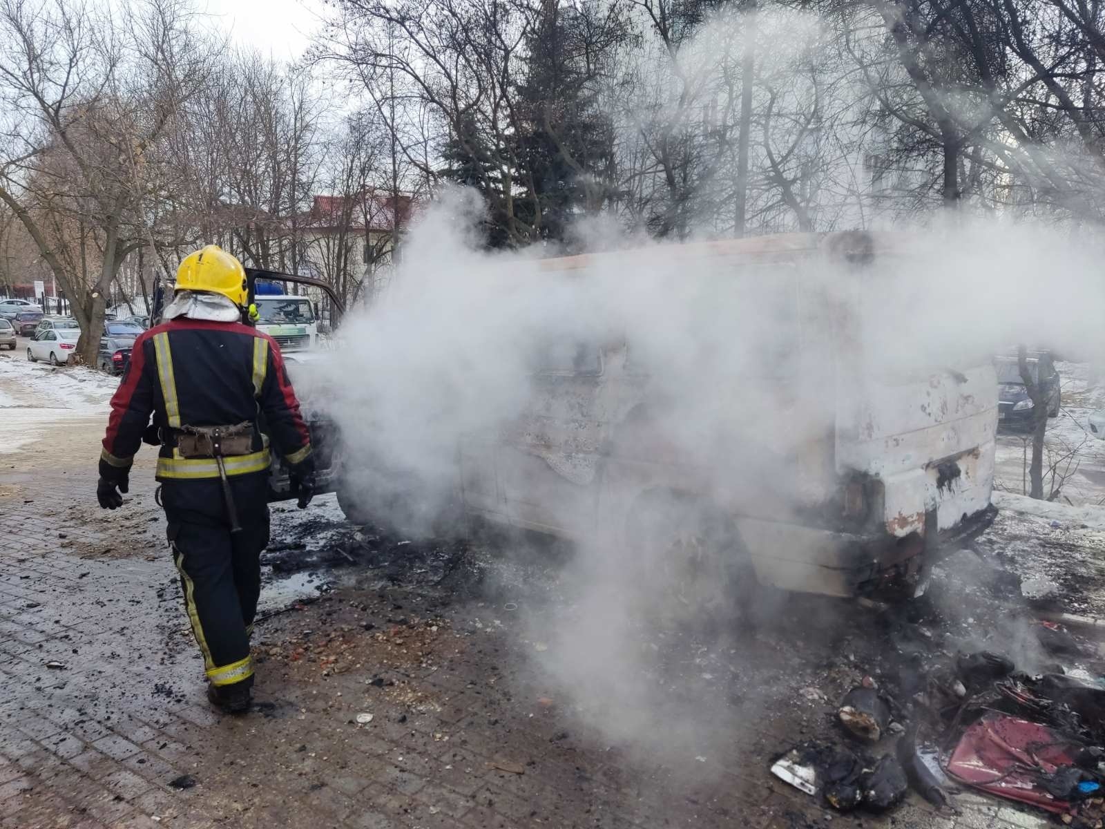 Владимирец едва не сгорел заживо в машине