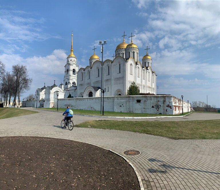 РПЦ требует передать ей Успенский собор во Владимире