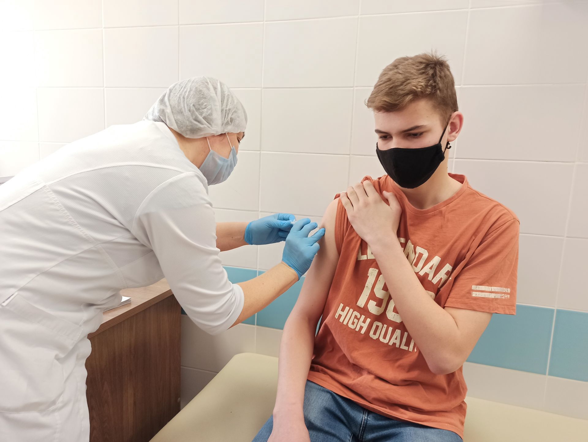 Во Владимирской области уже более 700 детей привились от COVID-19