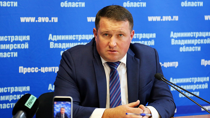 Дмитрий Лозовой покинул пост главы областного департамента ветеринарии