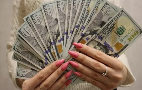Павел Глоба назвал знаки Зодиака, которые скоро получат шанс стать невероятно богатыми