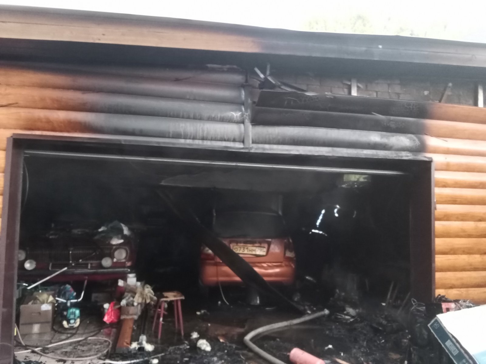 В Ковровском районе сгорел гараж и автомобиль