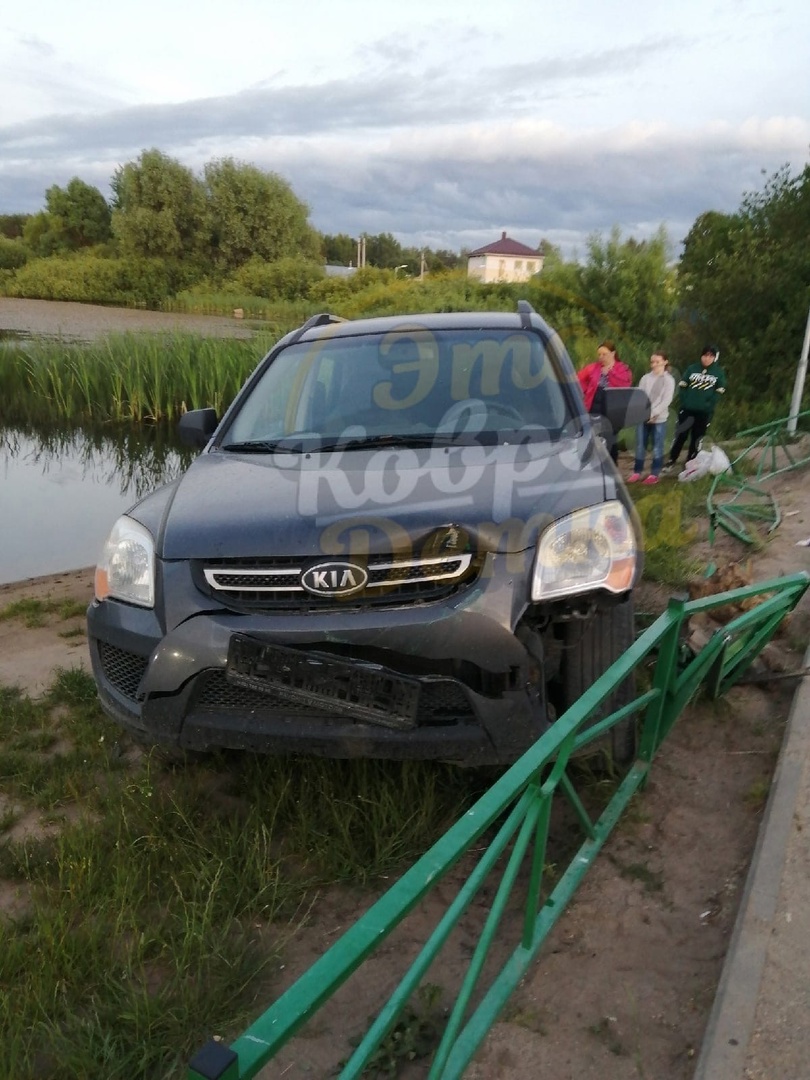 В Коврове пьяный водитель легкового автомобиля попал в ДТП