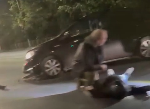 Во Владимире в жёсткой аварии с мотоциклом пострадала девушка