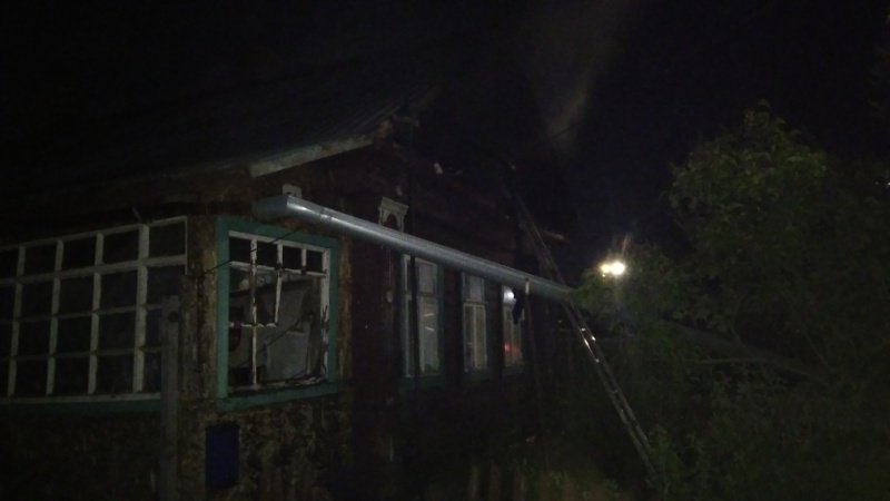 10 пожарных тушили жилой дом в Юрьев-Польском