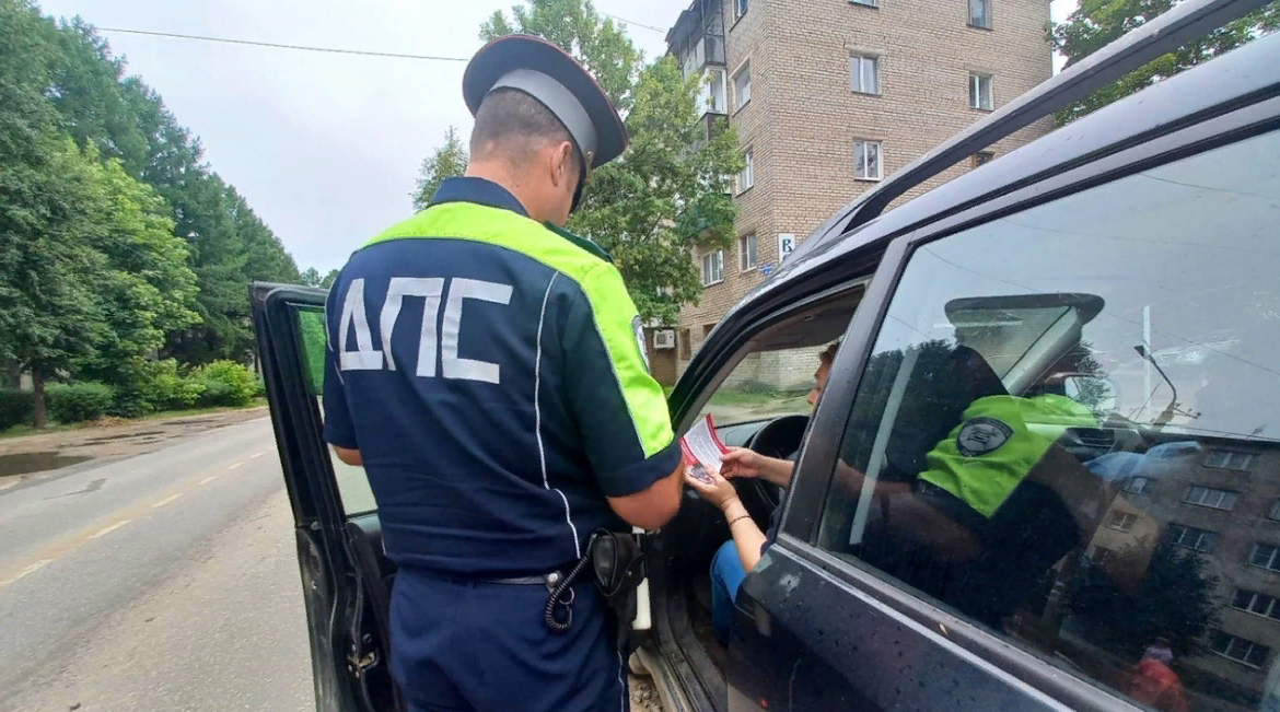 Жительнице Владимирской области впаяли штраф за укус полицейского
