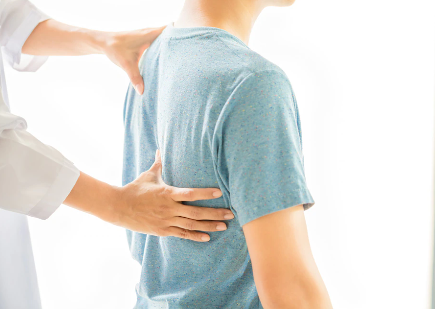 Грыжи и остеохондроз: что нужно делать раз в год, чтобы избежать проблем со спиной