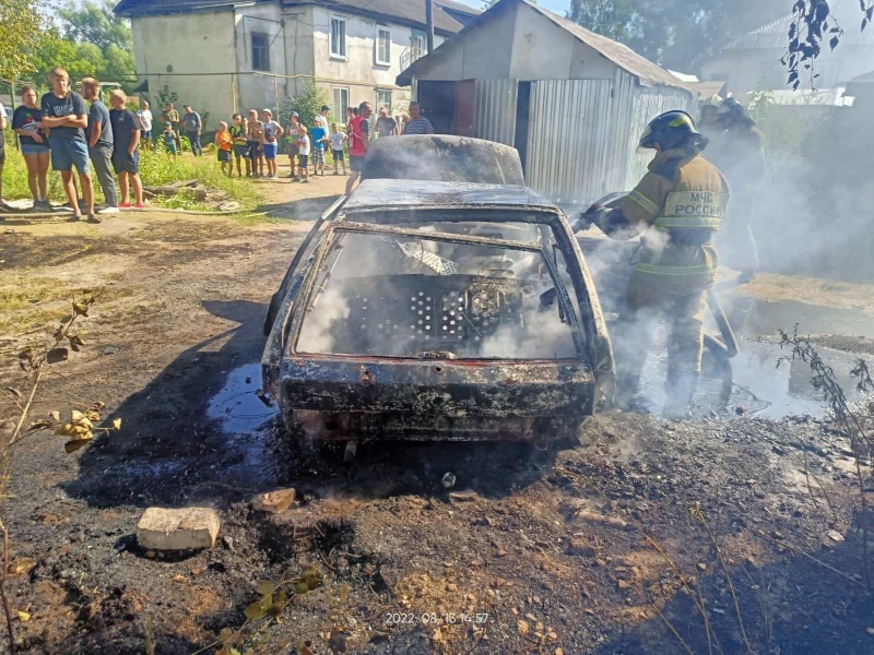 Во Владимирской области за день полностью сгорело два автомобиля 