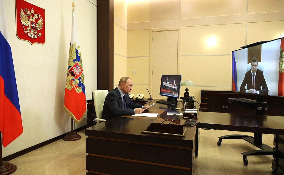 Путин обратил внимание главы Владимирской области на проблему алкоголизма в регионе