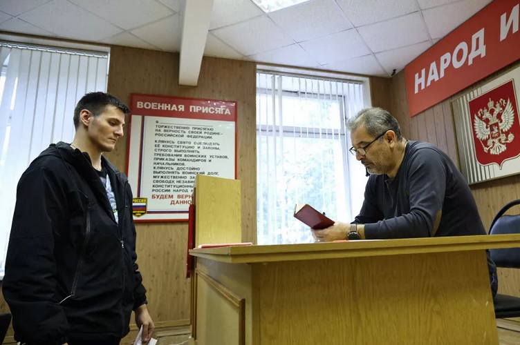 Владимирский губернатор поможет хирургу, который хочет попасть на СВО, но не берут