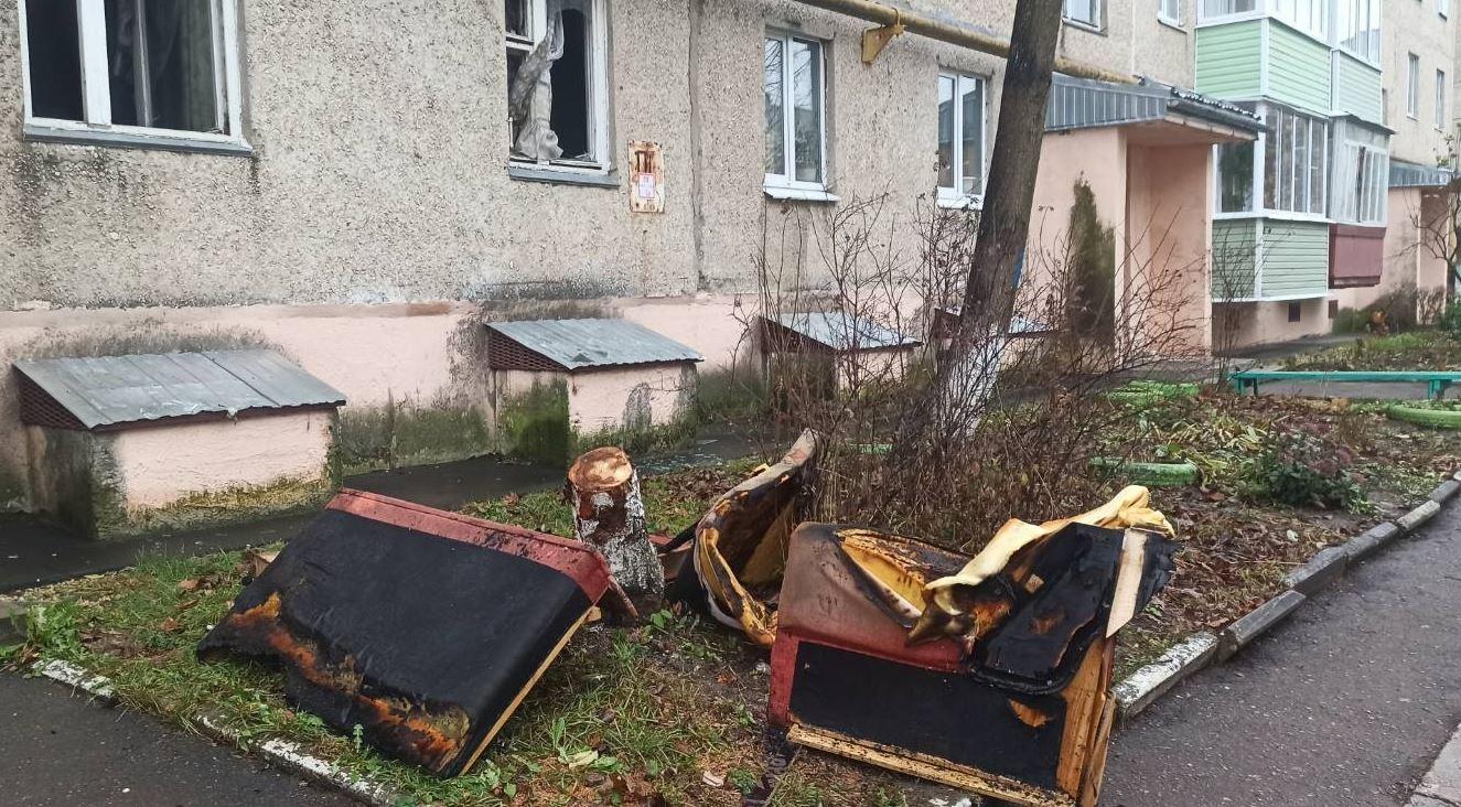 Из-за горящего дивана во Владимирской области эвакуировали жильцов многоэтажки