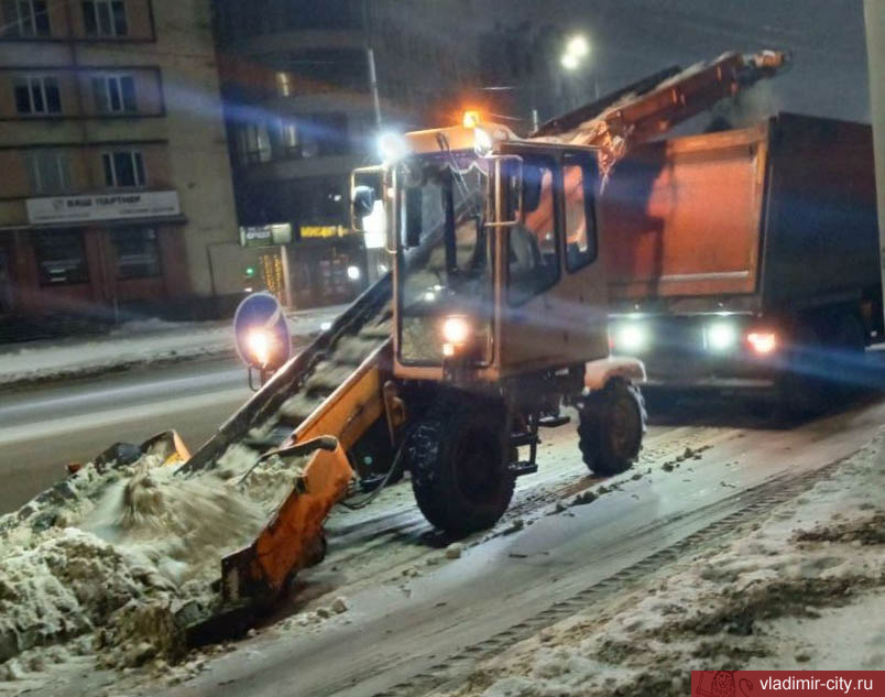 Во Владимире антигололёдная обработка улиц и тротуаров ведётся круглосуточно