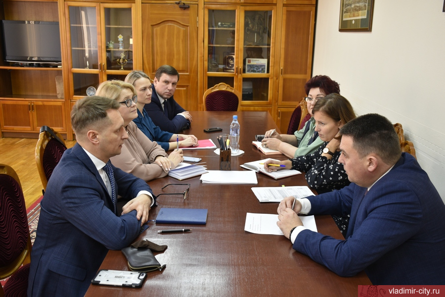  Дмитрий Наумов провёл рабочую встречу с вице-губернаторами Владимирской области