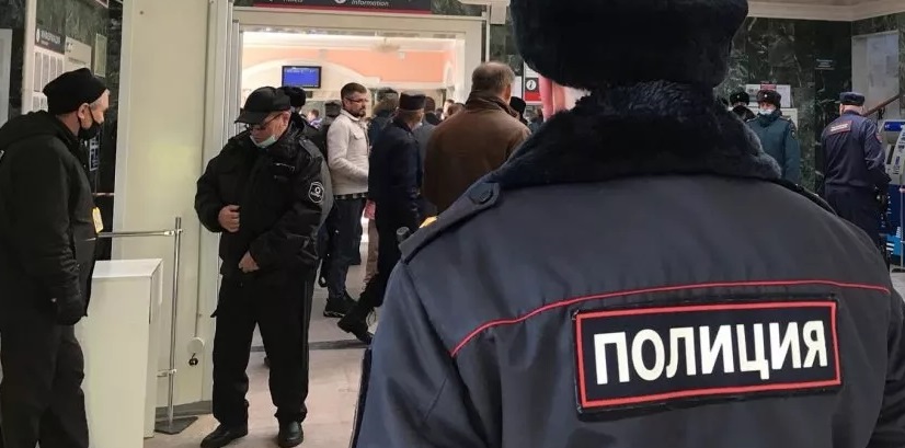 По всем регионам России разыскивают малолетнего подозреваемого в убийстве