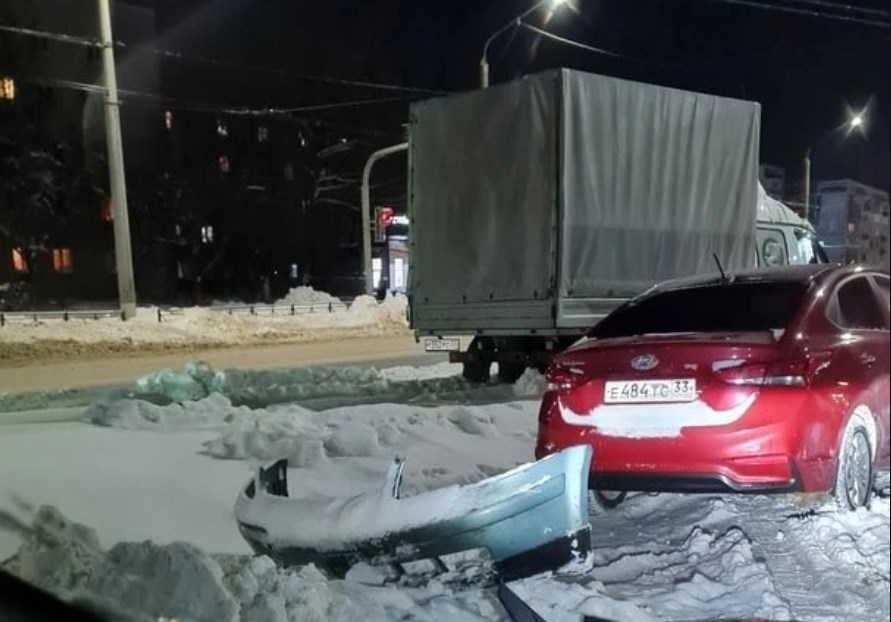 Ковровская администрация выплатит автовладельцам более 1,8 миллиона рублей за ущерб в ДТП
