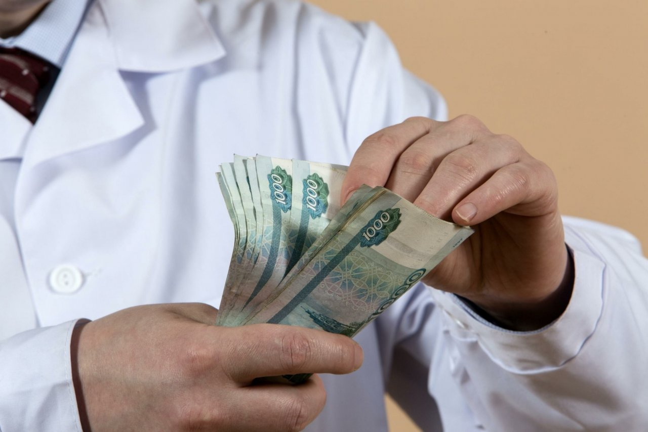 Часть медиков во Владимирской области получат дополнительные выплаты