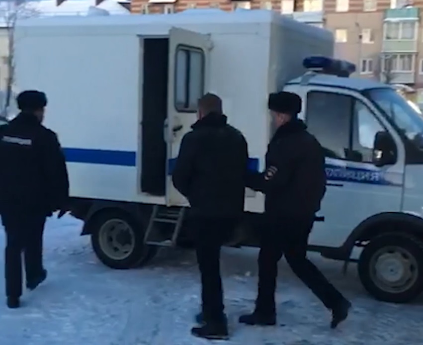 Владимирские полицейские в Подмосковье поймали продавца водопадов