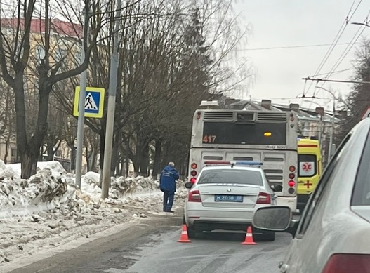 Владимирский автобус сбил пешехода на "зебре"