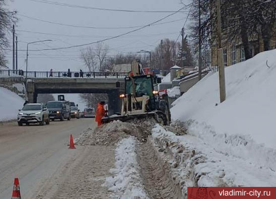 За сутки из Владимира вывезли 2500 "кубов" снега