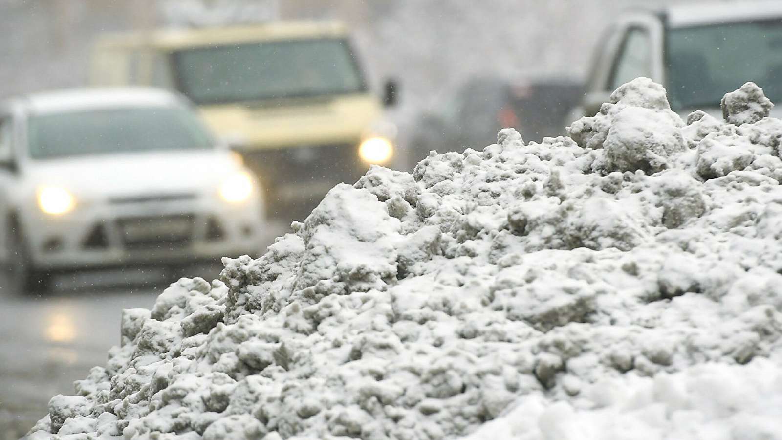 Во Владимирской области прокуратура наказывает за бесконтрольное размещение снежных масс 