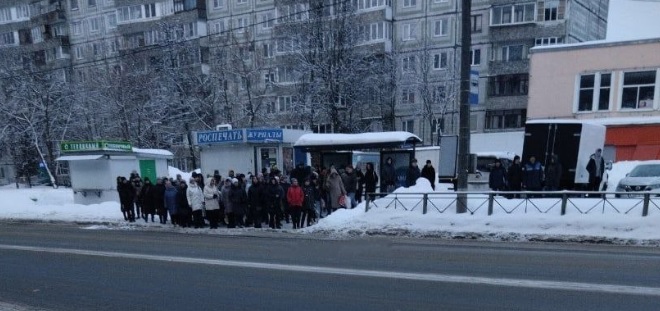 В утреннем коллапсе с общественным транспортом в мэрии обвинили перевозчиков 