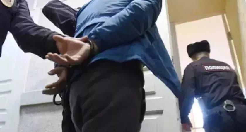 В Муроме полицейские задержали пассажира, который хулиганил и матерился в поезде