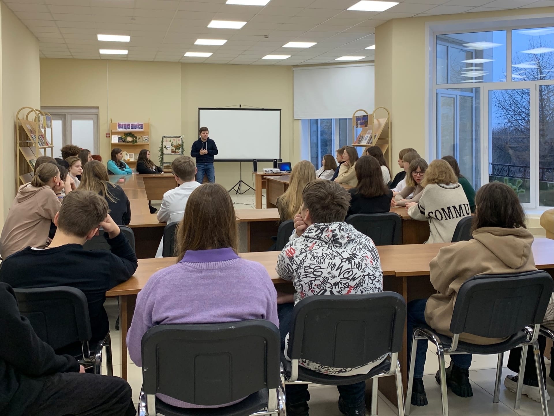 Волонтеры Владимирского отделения Сбербанка провели ESG уроки для школьников Владимира