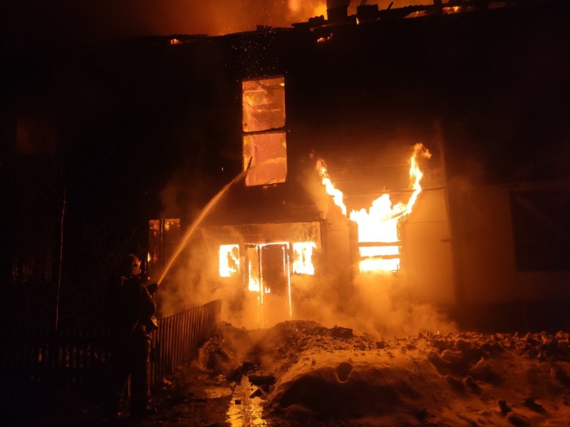 В Коврове загорелся многоквартирный нежилой дом