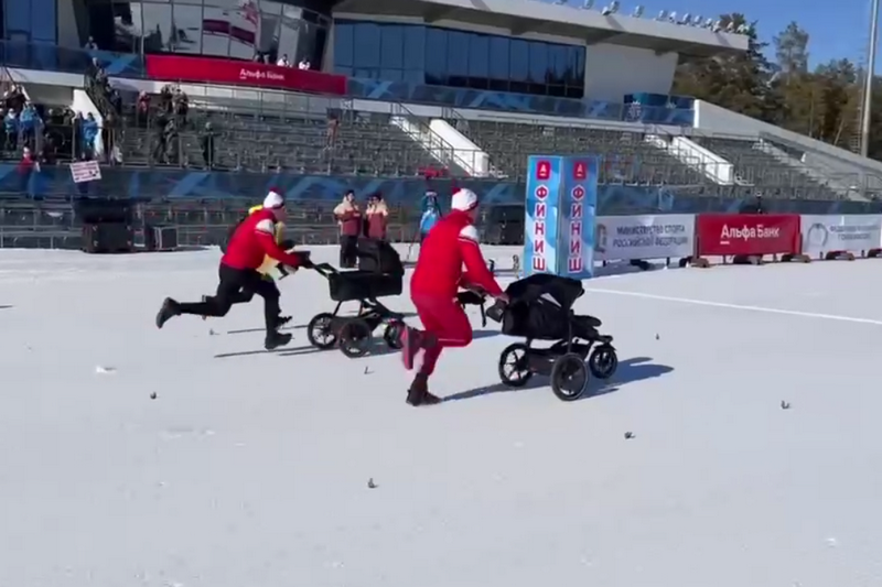 Олимпийский чемпион из Мурома принял участие в шуточном забеге с коляской