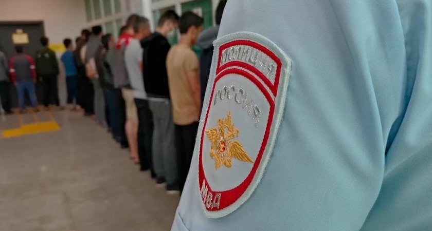Во Владимире в двух "резиновых квартирах" прописали более 120 мигрантов