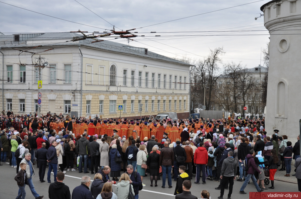 В центре Владимира в день Пасхи запретят движение транспорта