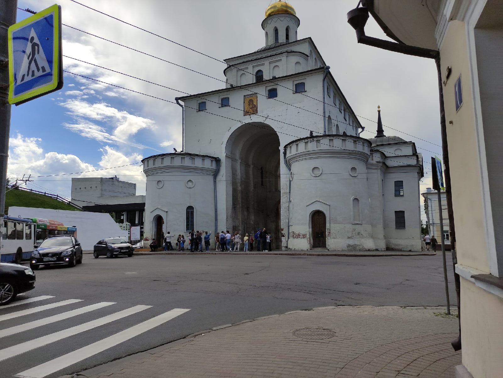 В мэрии Владимира прокомментировали слухи о перекрытии центра из-за ремонта Золотых ворот