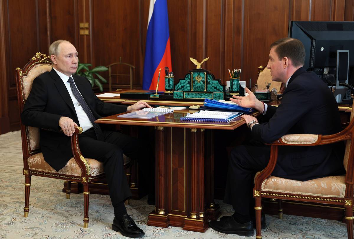 Владимир Путин поддержал предложения Турчака выровнять меры поддержки участников СВО