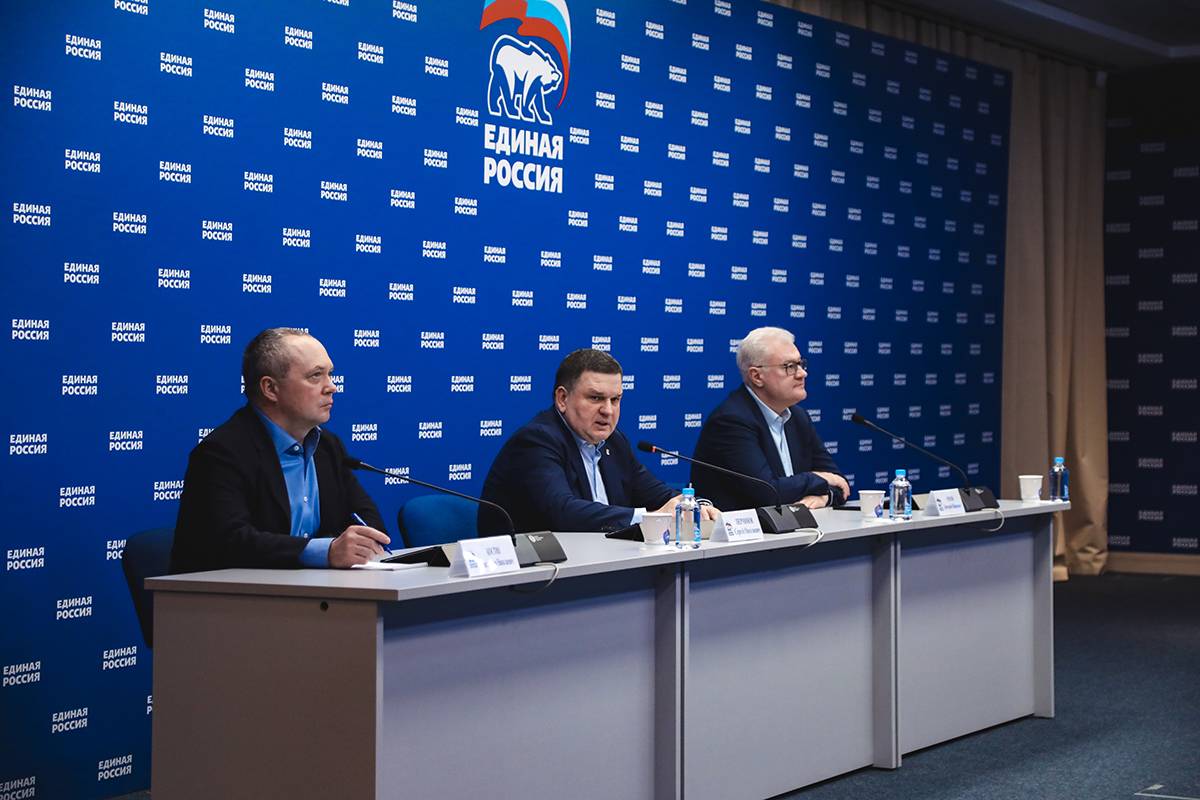  Предварительное голосование «Единой России» попало в запрос общества и граждан