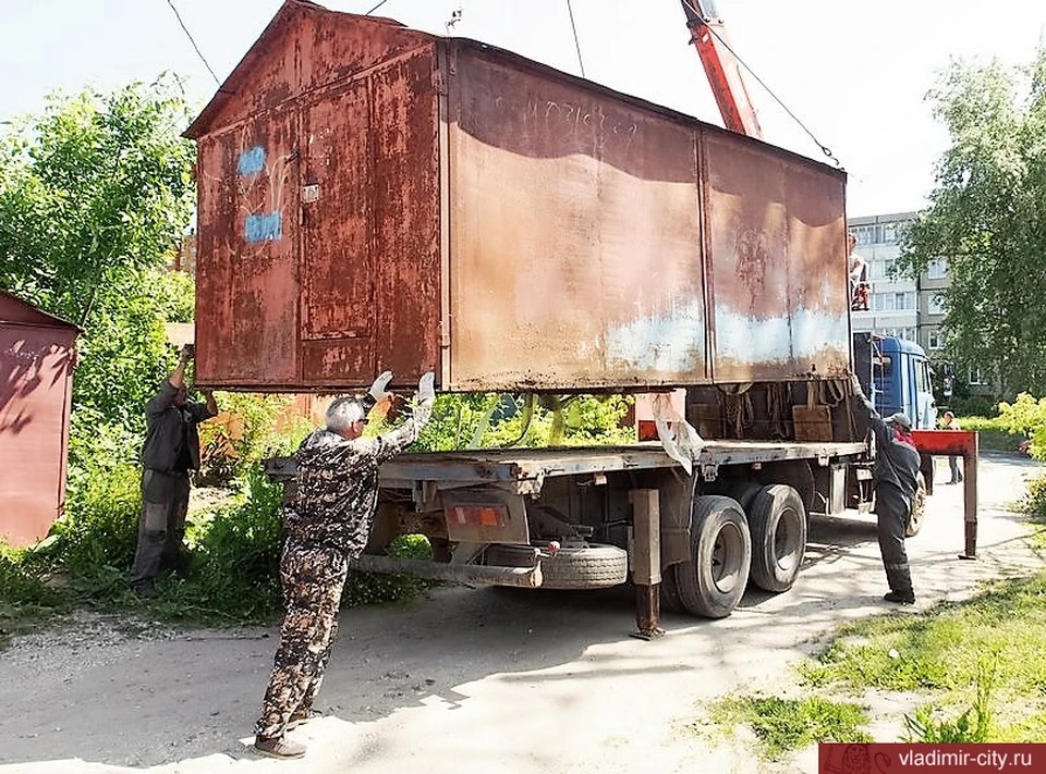 Во Владимире суд приостановил снос 200 гаражей в Добром