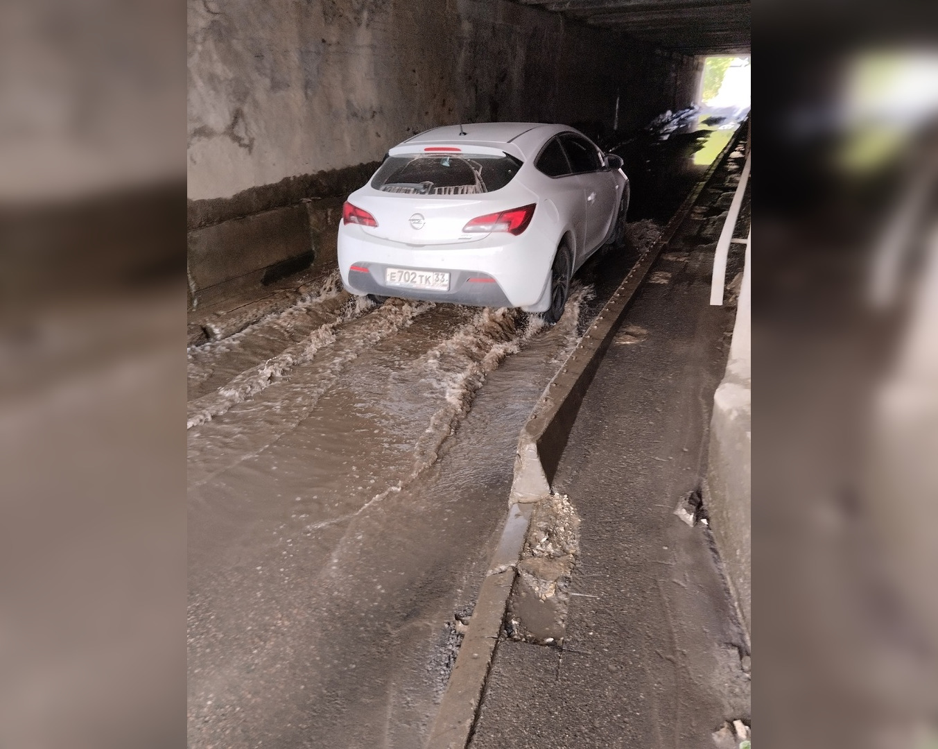В мэрии рассказали, когда устранят потоп под Черным мостом во Владимире