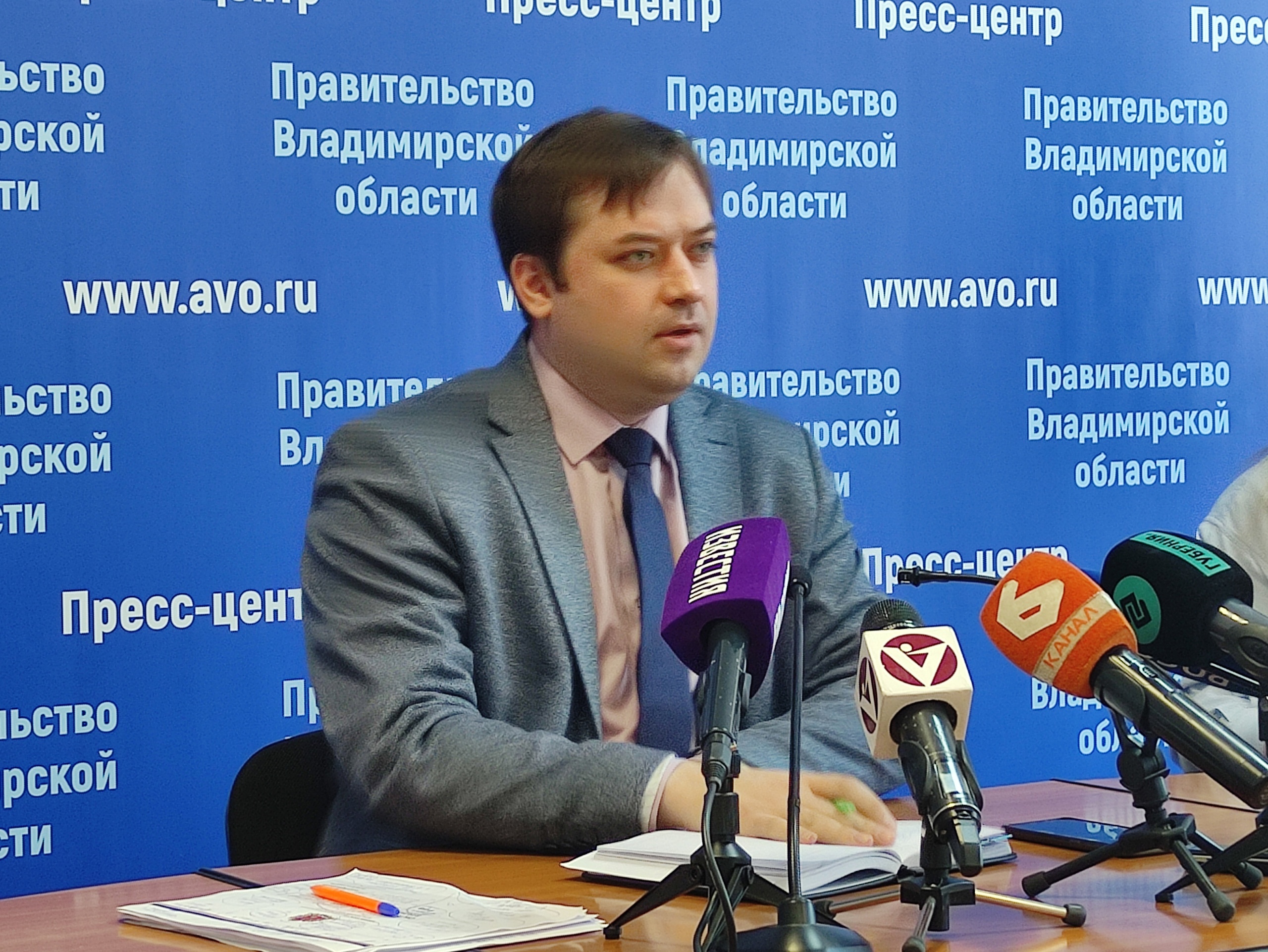 Многодетная мать обвинила министра Осипова в превышении должностных полномочий