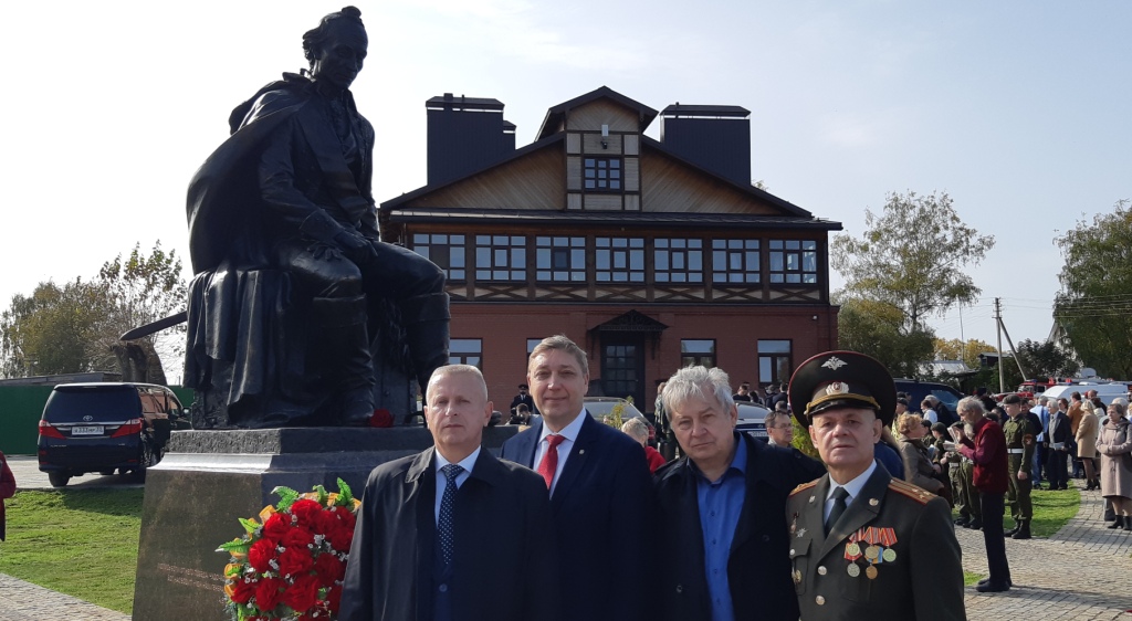 Президент даст владимирским общественникам почти 27 миллионов на создание музея Суворова