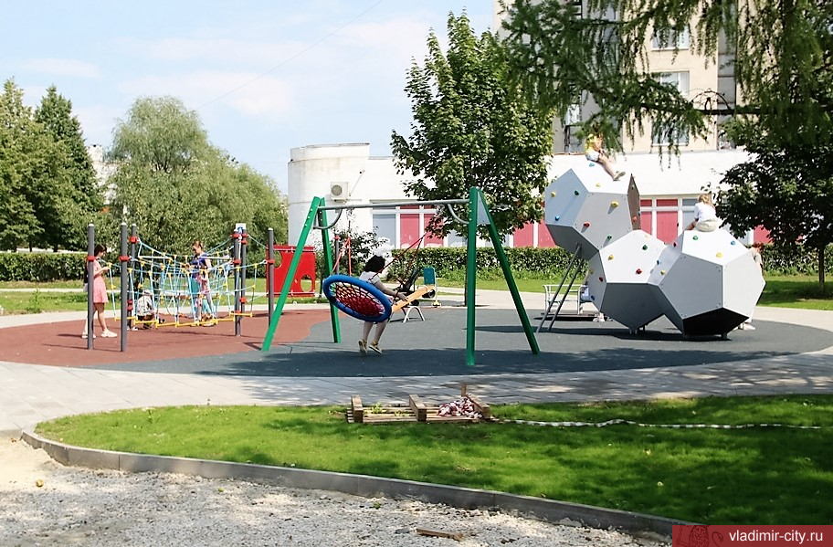 Благоустройство Кутузовского сквера во Владимире могут завершить к 1 августа