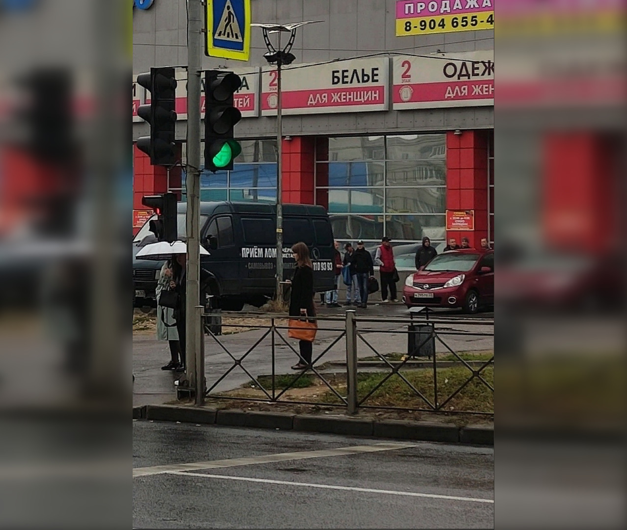 На Нижней Дуброве за "Ашаном" изнасиловали женщину
