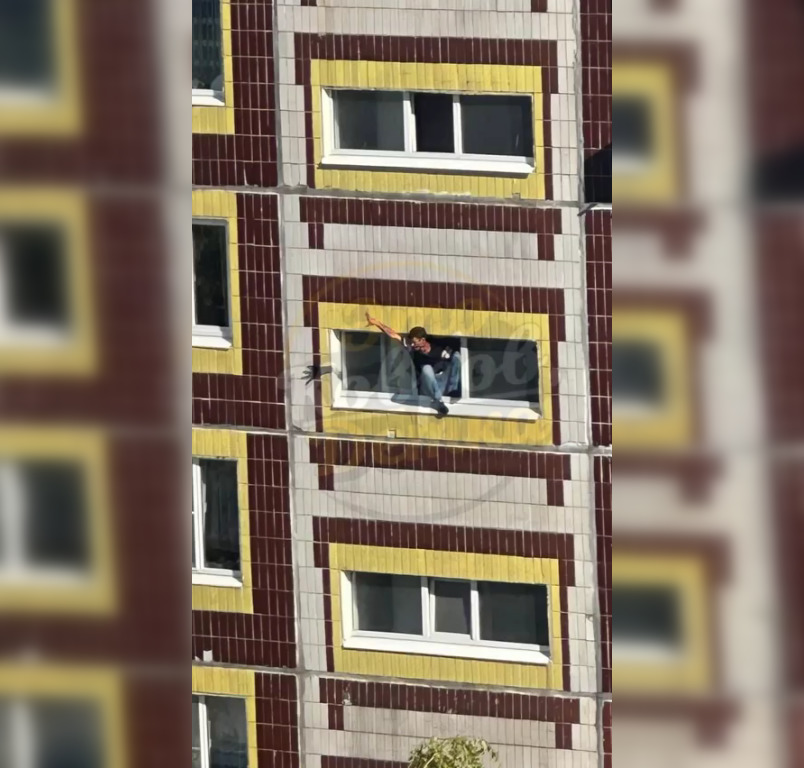 В Коврове мужчина выпрыгнул с 4 этажа многоэтажного дома