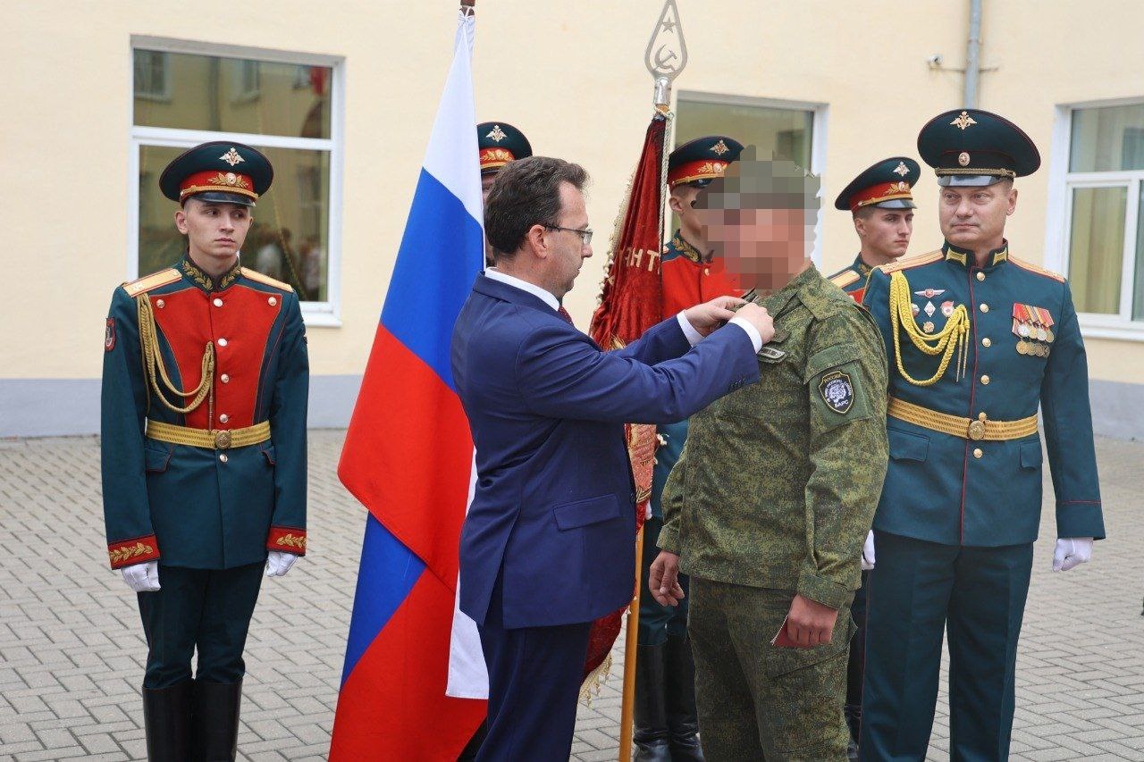 Военнослужащим из Владимирской области вручили награды за подвиги на спецоперации