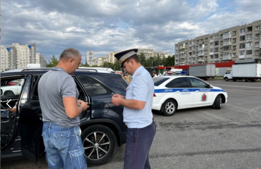 Инспекторы ГИБДД проводят во Владимире рейды по проверке перевозки детей