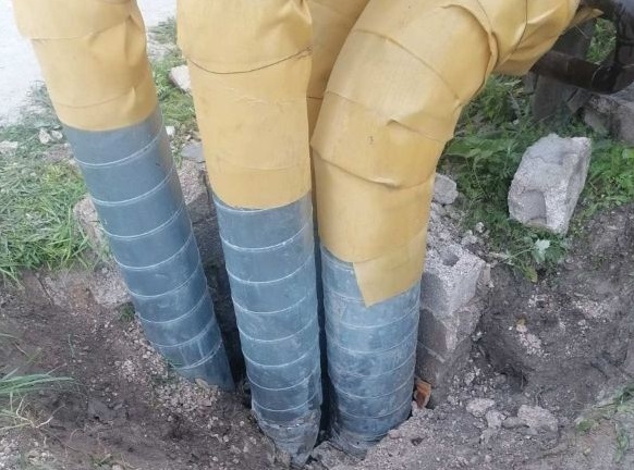 В Ковровском районе женщина застряла между трубами вниз головой