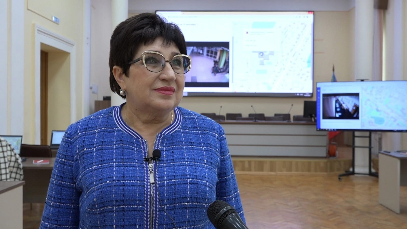 Сенатор Ольга Хохлова проголосовала на выборах депутатов Законодательного Собрания