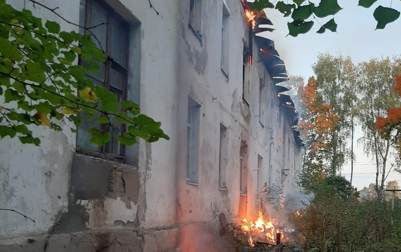 В Александровском районе Владимирской области сгорел аварийный дом