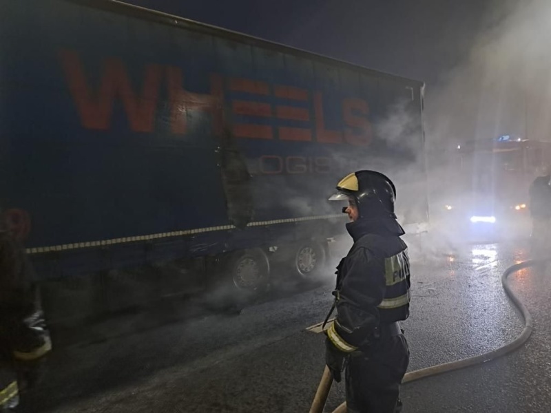 На трассе М-7 в Вязниковском районе загорелся грузовик