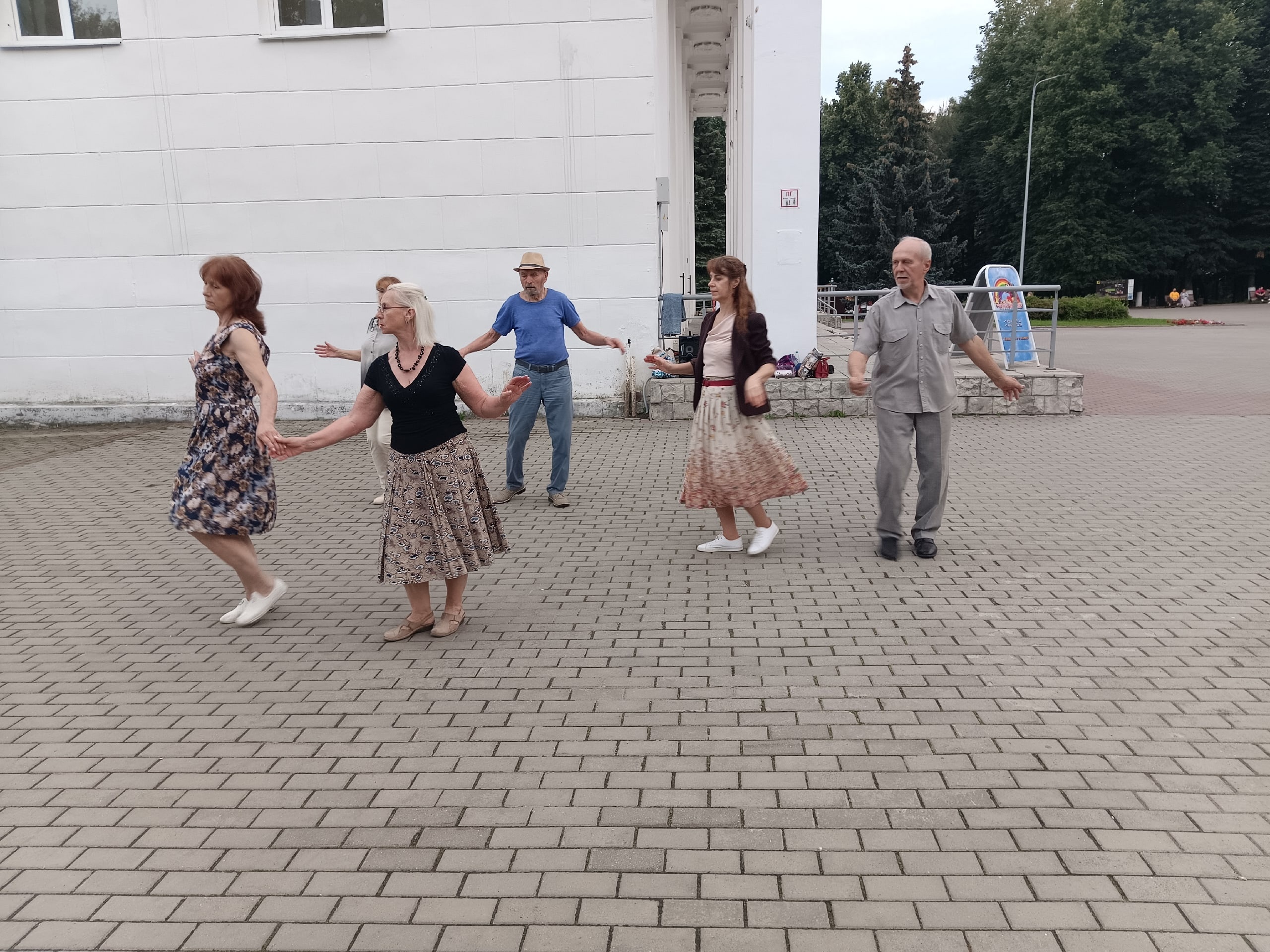  кружки по интересам